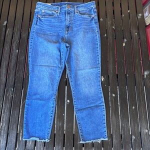 GAP True Skinny Sky High Jeans in Blue Denim

Come from smoke -pet free home